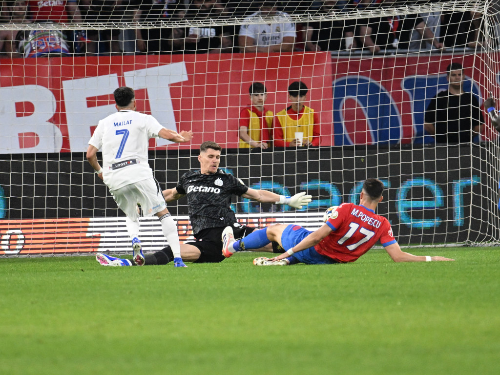 Cluburile au bătut palma! Jucătorul pentru care FCSB - FC Botoșani poate fi ultimul meci înainte de transfer