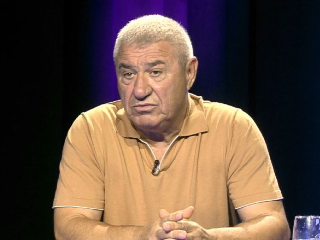 Victor Becali a văzut planul pe care îl avea FCSB cu Dan Petrescu și e convins: ”El vrea să muncească”