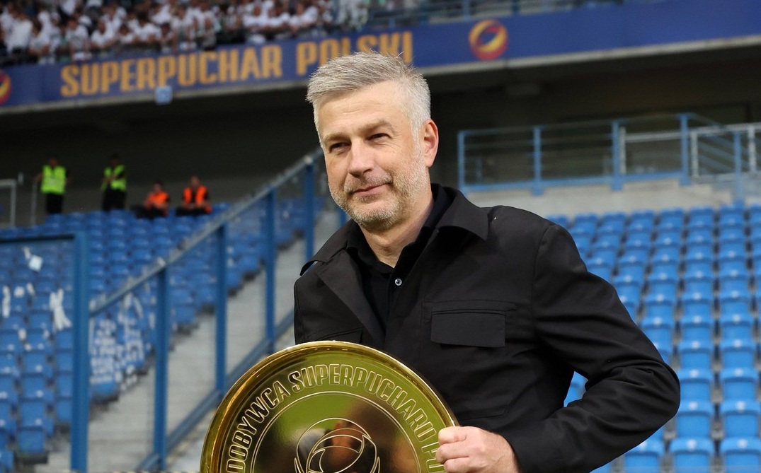 "Trei-patru cluburi! Discuții concrete". Edi Iordănescu, dorit în Anglia