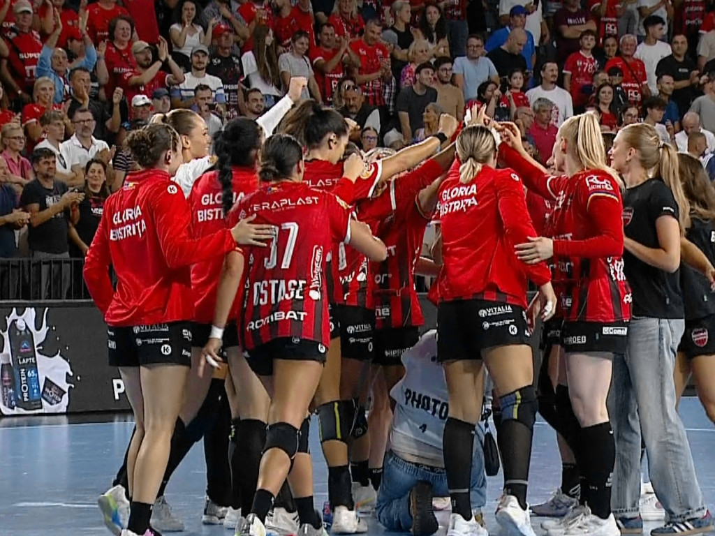 Gloria Bistrița a câștigat Supercupa României, după ce a învins-o drastic pe Corona Brașov, 31-18