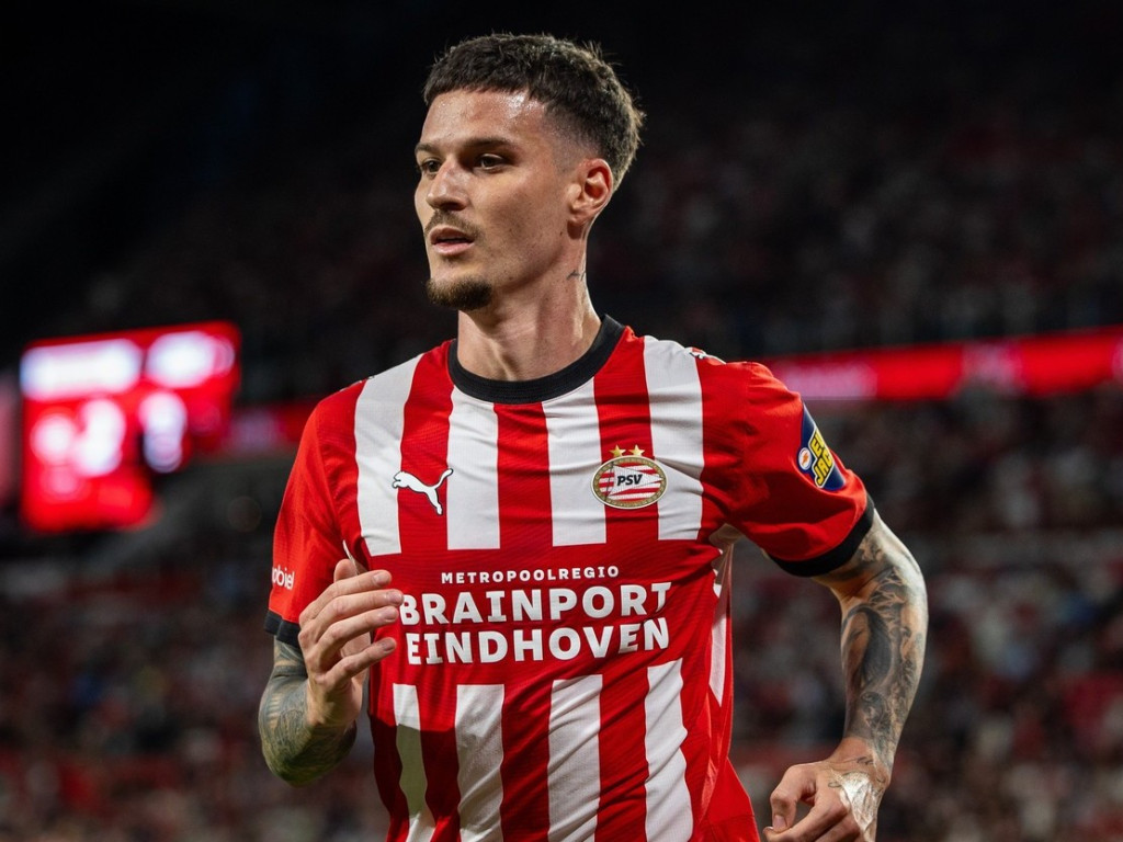 Ce s-a întâmplat cu Dennis Man la PSV, după ce s-a aflat că Atalanta l-a trecut pe lista de transferuri