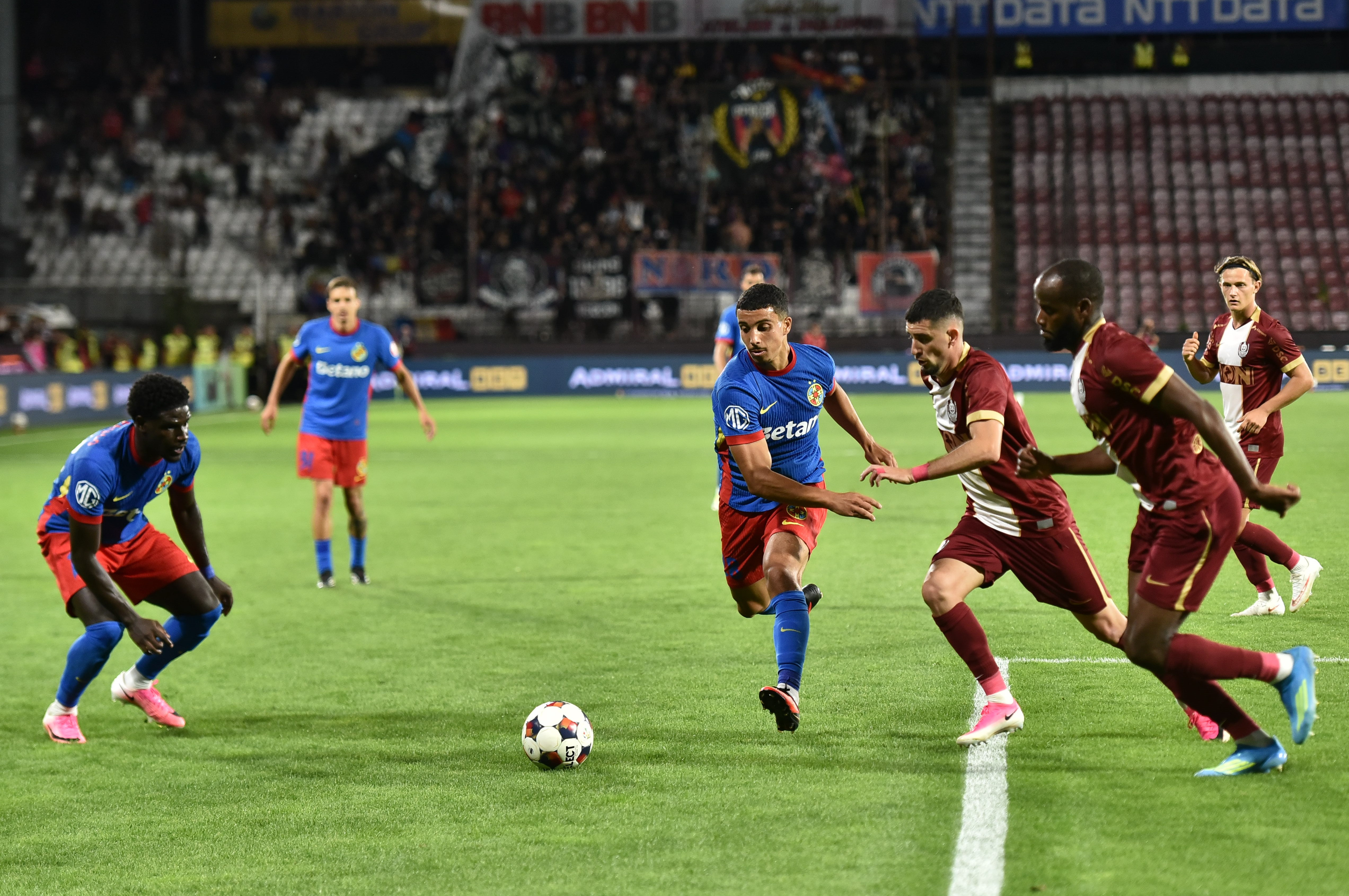 Gigi Becali i-a reproșat trei lucruri lui Aymen Boutoutaou, după CFR - FCSB