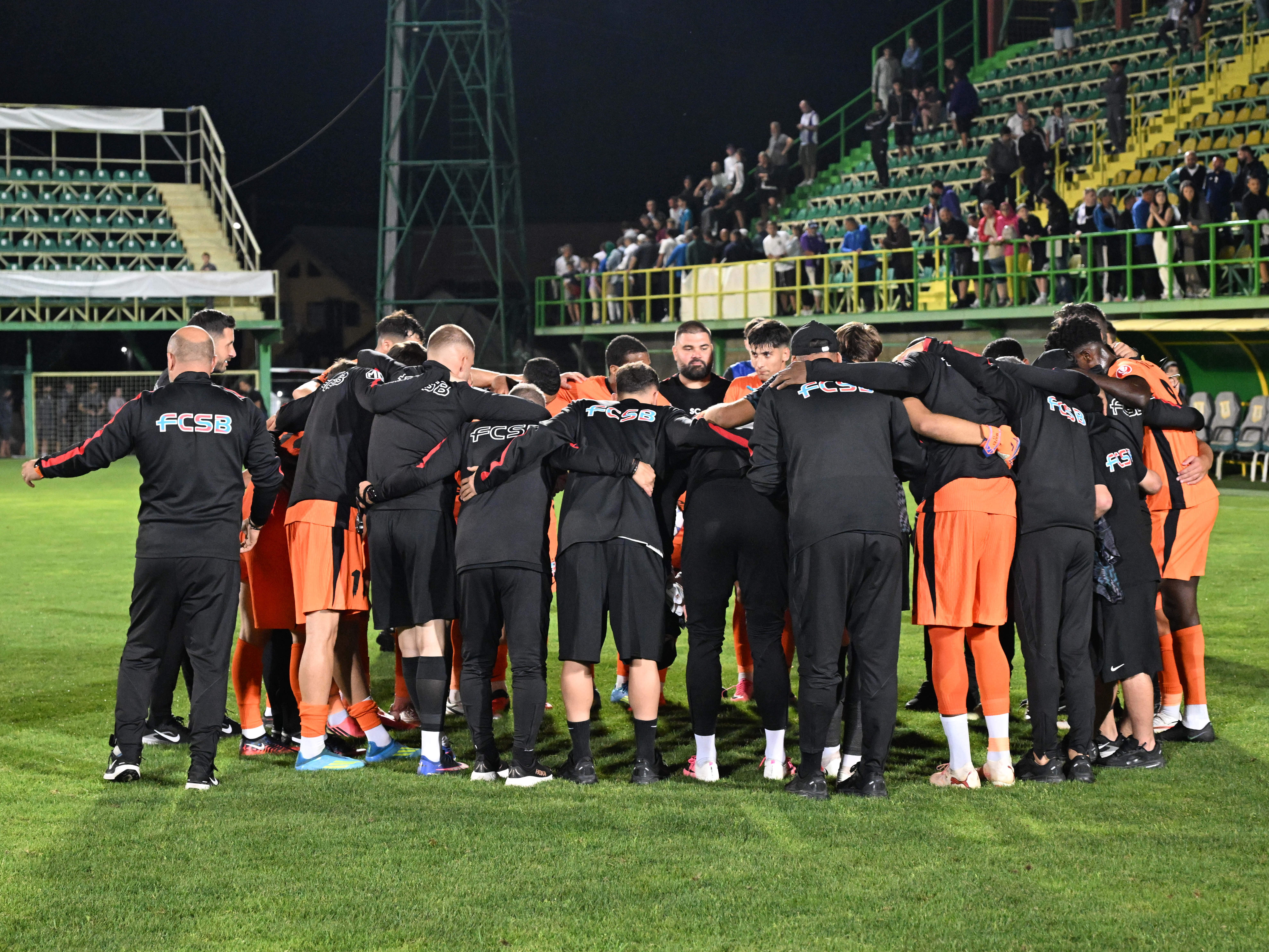 Imagini nevăzute la TV: ce au făcut jucătorii de la FCSB, imediat după meciul cu FC Argeș