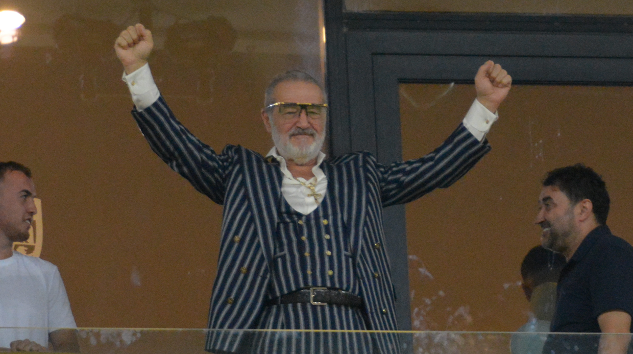 Gigi Becali a făcut echipa în direct! Așa arată ”noul FCSB”, cu ”bombele nucleare” în primul ”11”: ”Ce play-off? Grupe!”
