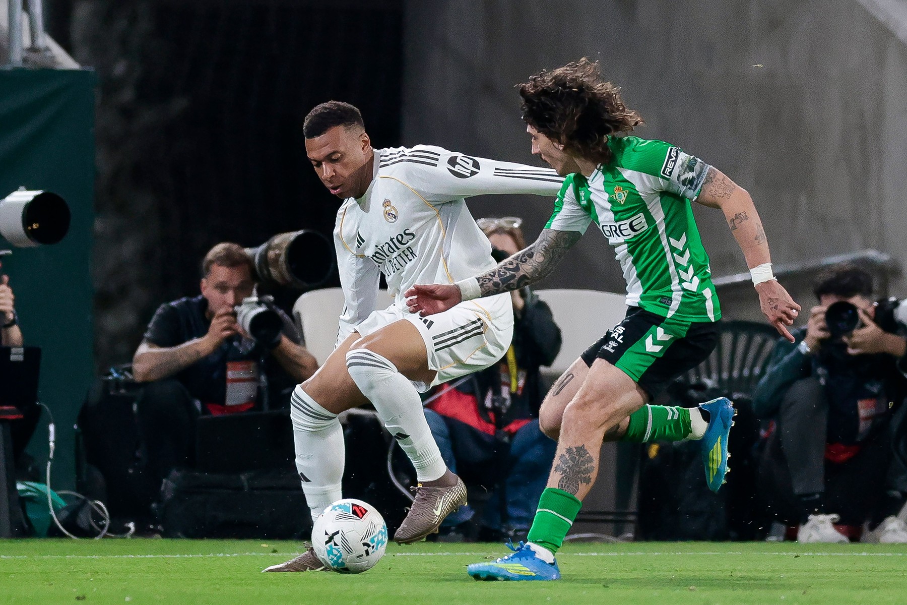 Betis - Real Madrid, LIVE VIDEO, 22:00, Digi Sport 2. Start perfect pentru ”Galactici” în noul sezon de La Liga