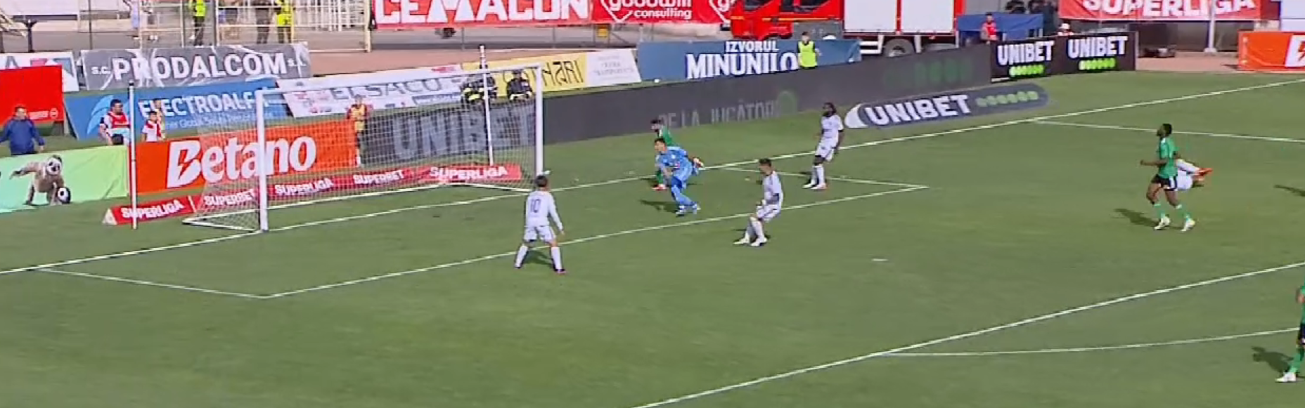 Etapa și controversa în SuperLiga! Botoșani a marcat, dar VAR a intervenit și decizia s-a schimbat după 5 minute