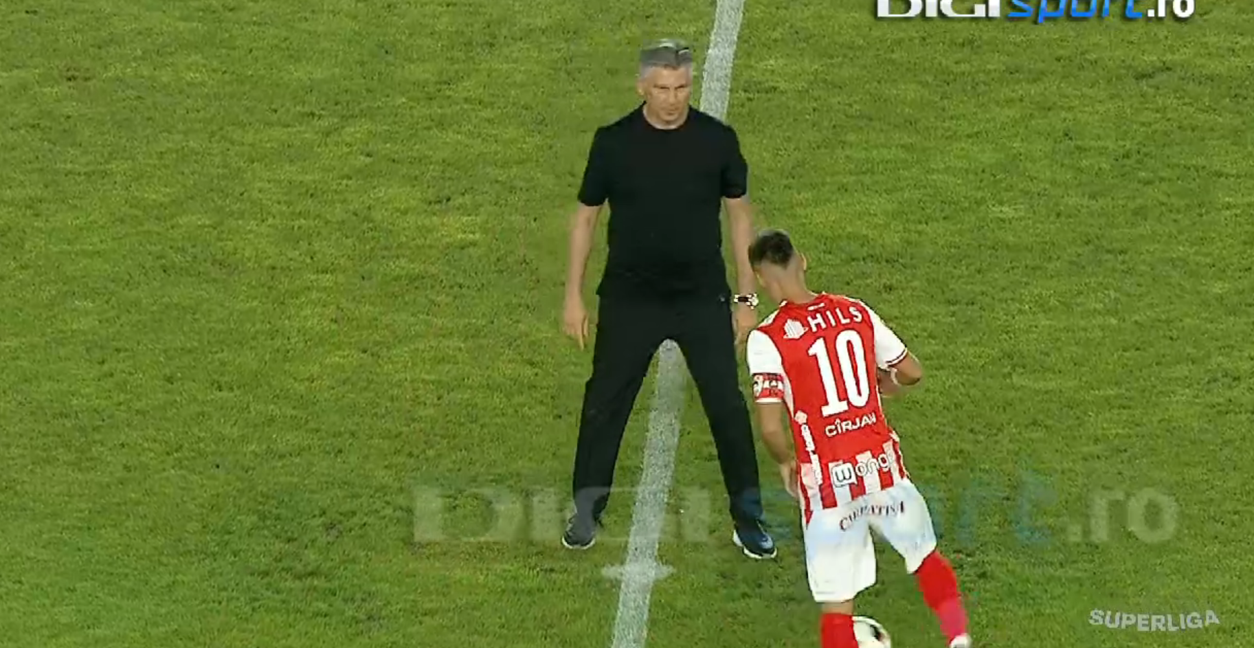 Ionuț Lupescu a dat lovitura de start la Dinamo - FCSB! Tot stadionul a reacționat