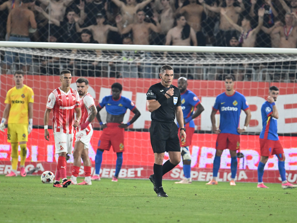 Cele mai tari imagini din prima repriză a derby-ului Dinamo - FCSB