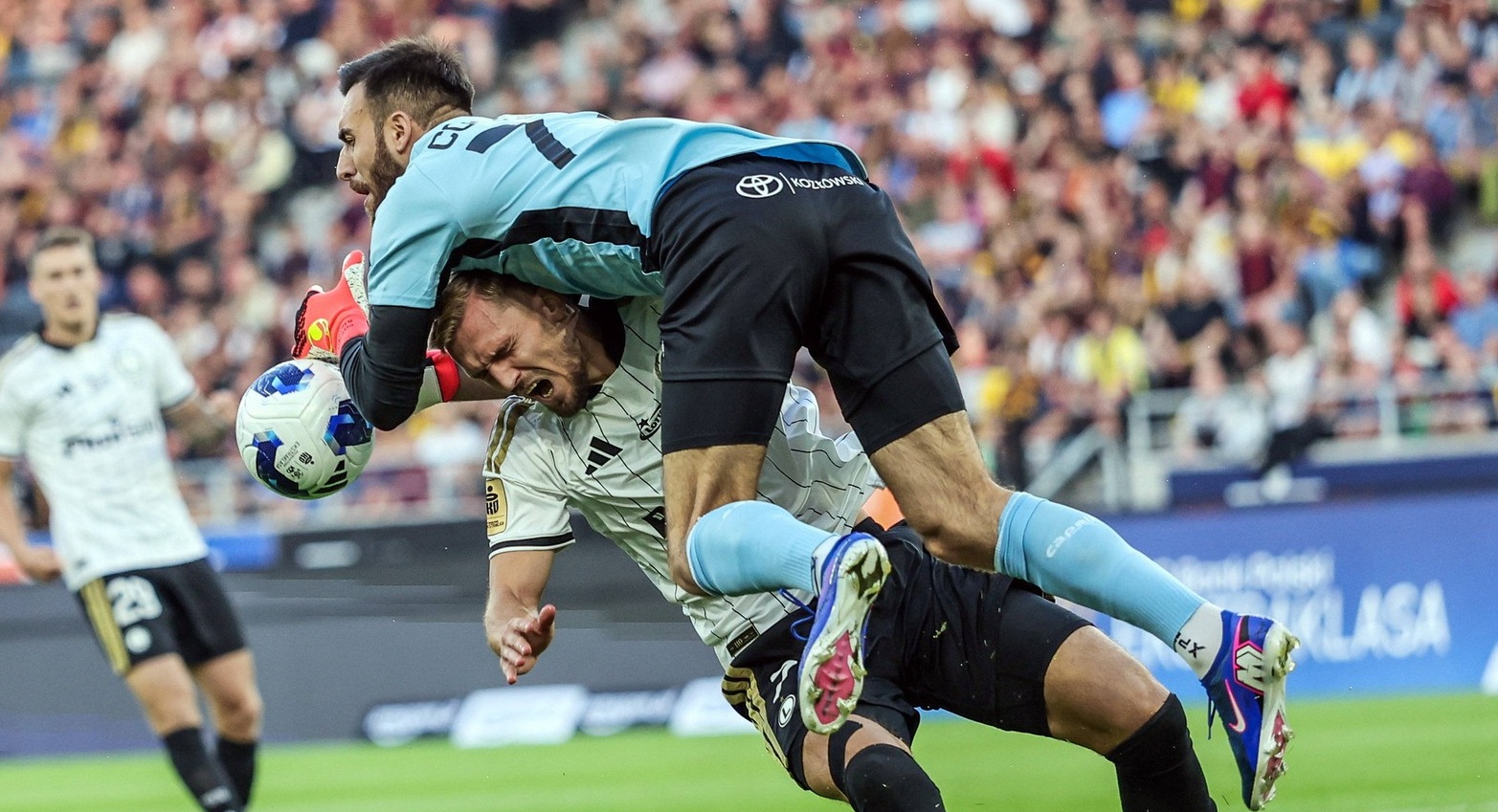 Surpriza lui Hagi: fotbalistul care s-a cerut la națională și i-a cerut explicații publice lui Iordănescu