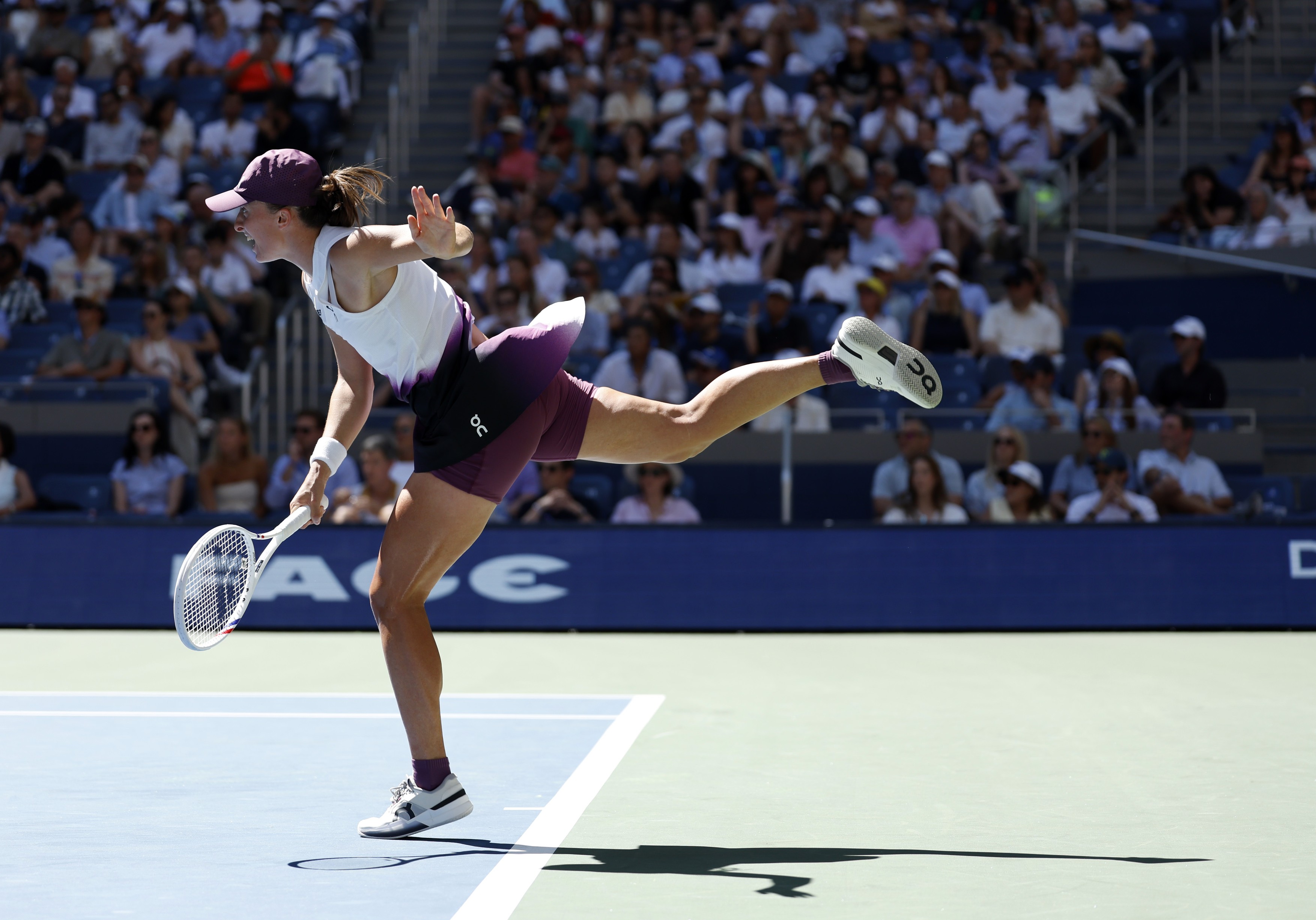 Surpriză uriașă la US Open: Iga Swiatek a condus cu 5-0, dar a fost eliminată în două seturi