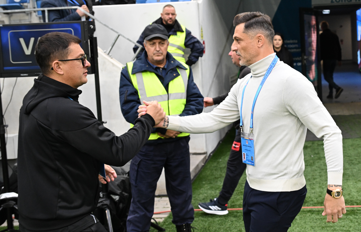 De nicăieri: s-a autopropus antrenor la FCSB și a primit răspunsul pe loc!