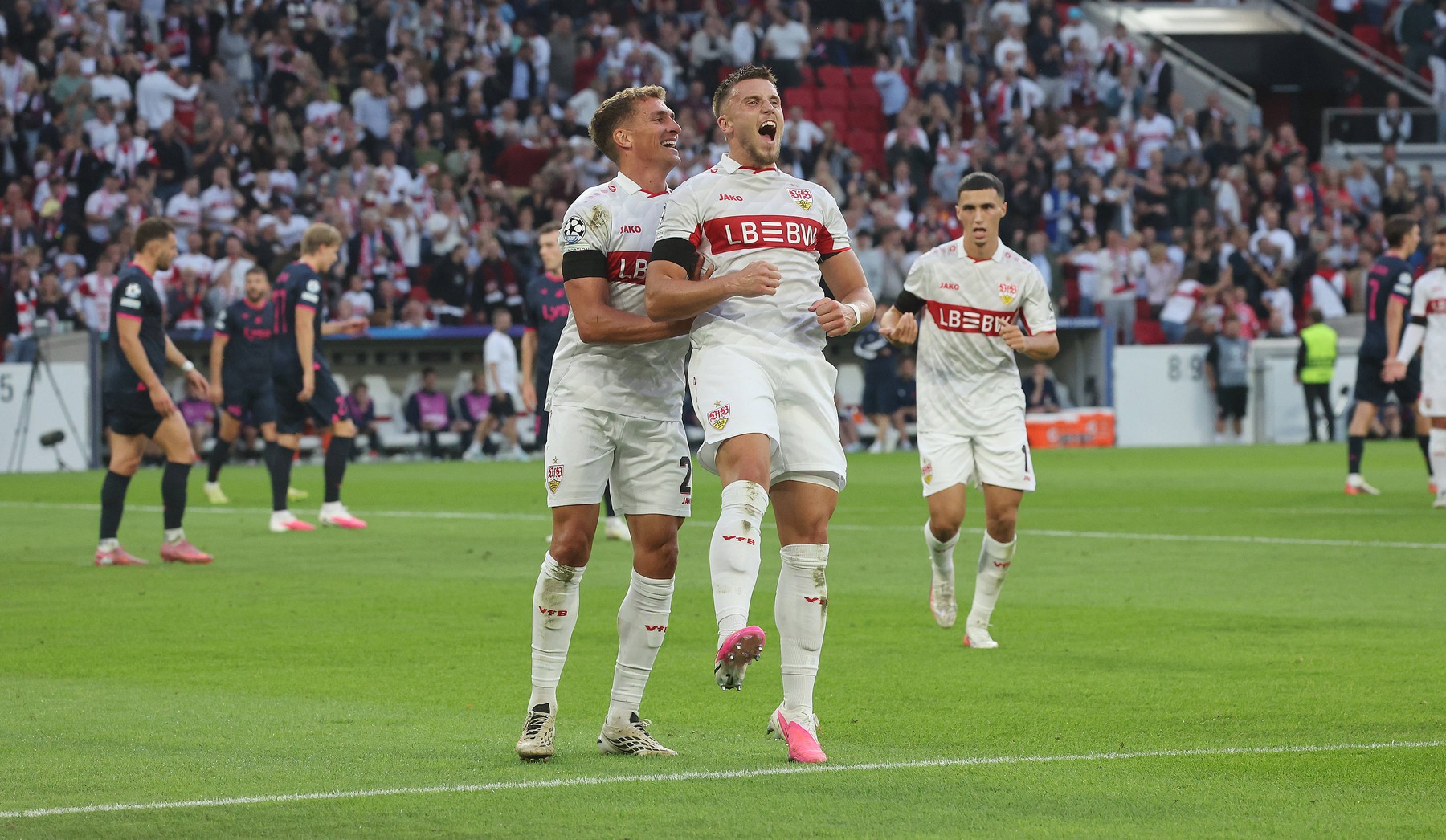 Stuttgart - Viking 3-1. Demirovic a scris istorie în Champions League