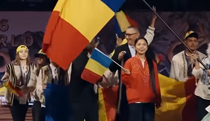 Cum ar fi ajuns Victor Ponta cu drapelul în fața lui Putin, Erdogan și Xi Jinping: ”Nu ne-a anunțat. A stat cu VIP-urile”