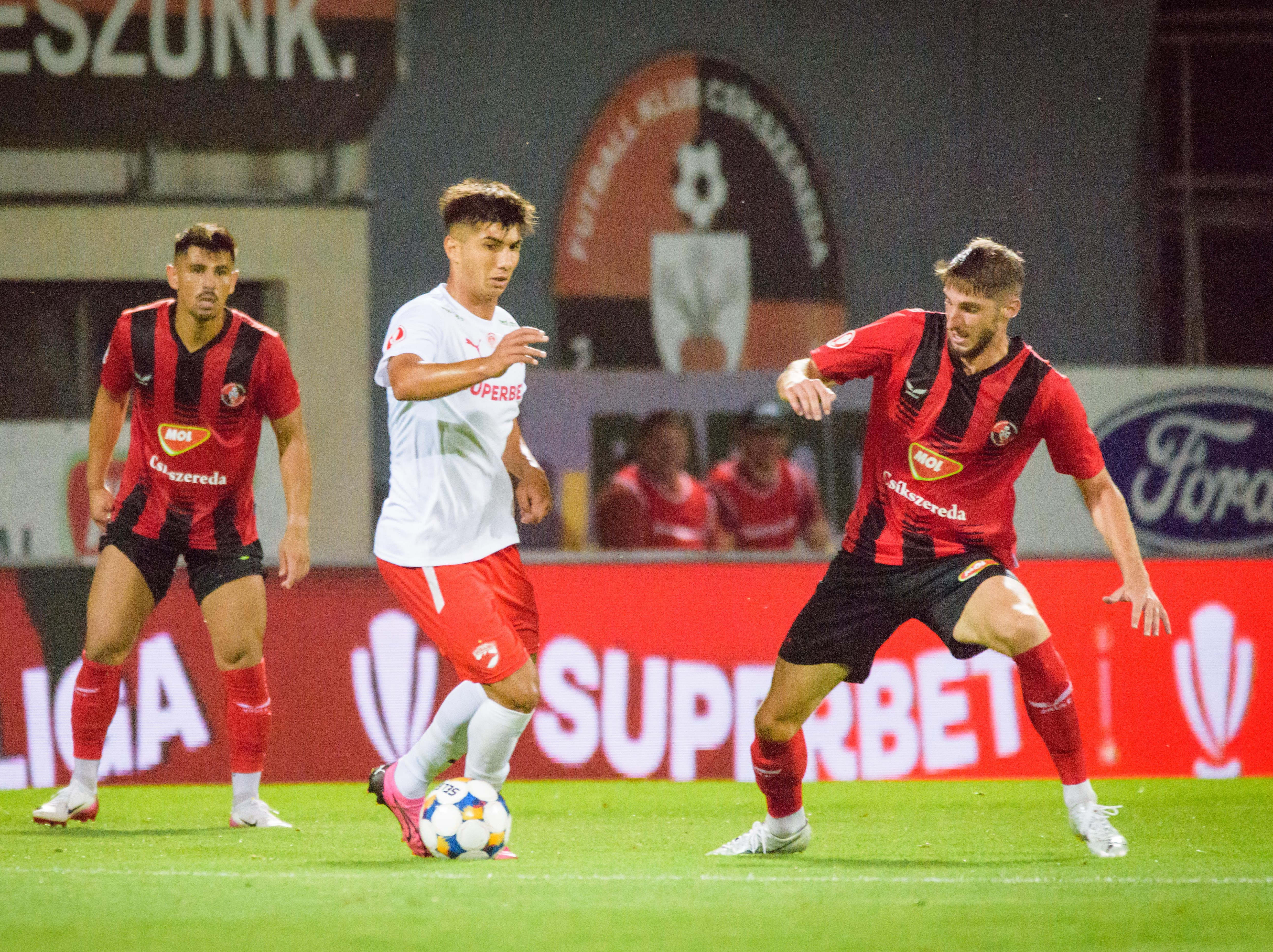 Csikszereda - Dinamo LIVE VIDEO, vineri, 21:30, DGS 1. Ultima clasată primește vizita liderului