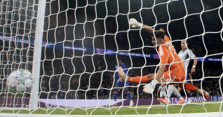 1. kolo ligovej fázy Ligy majstrov vo futbale: Paríž St. Germain – ŠK Slovan Bratislava