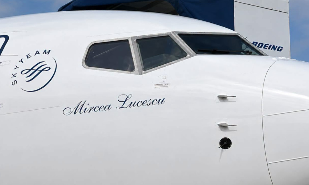 foto facebook tarom