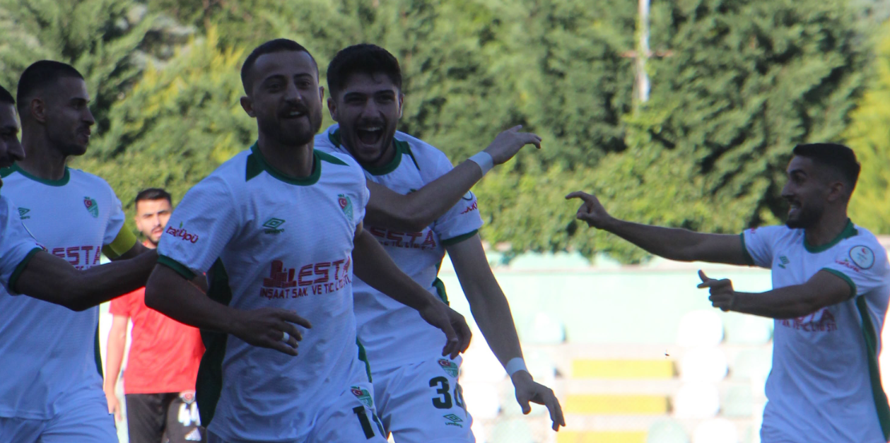 Neverosimil: 3-0 încă din minutul 6! Cum s-a terminat meciul