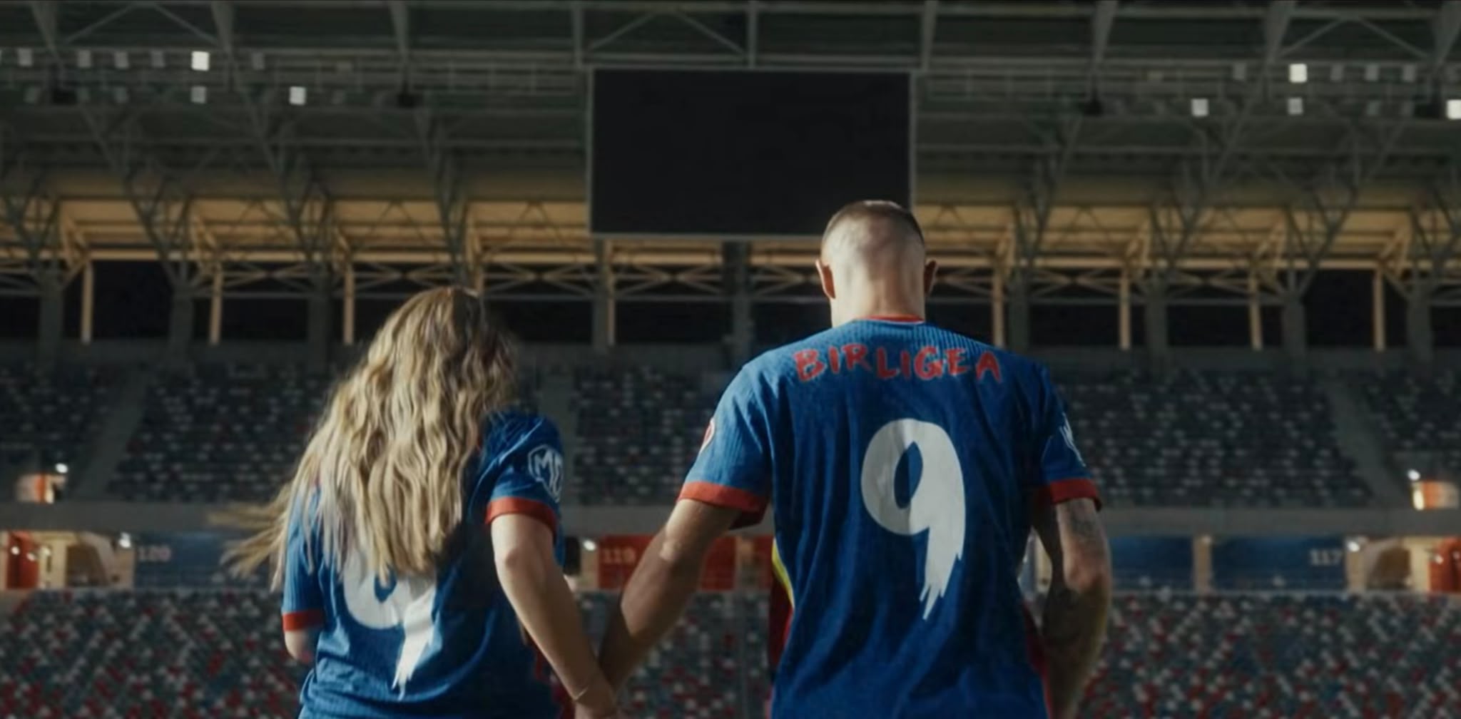 Au apărut imaginile pentru care Daniel Bîrligea și-a pus în cap suporterii FCSB-ului!