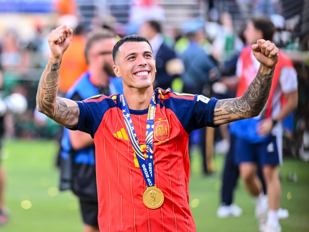 Aflat pe lista Barcelonei, și-a prelungit contractul cu actuala echipă: "Ca să am liniște sufletească"