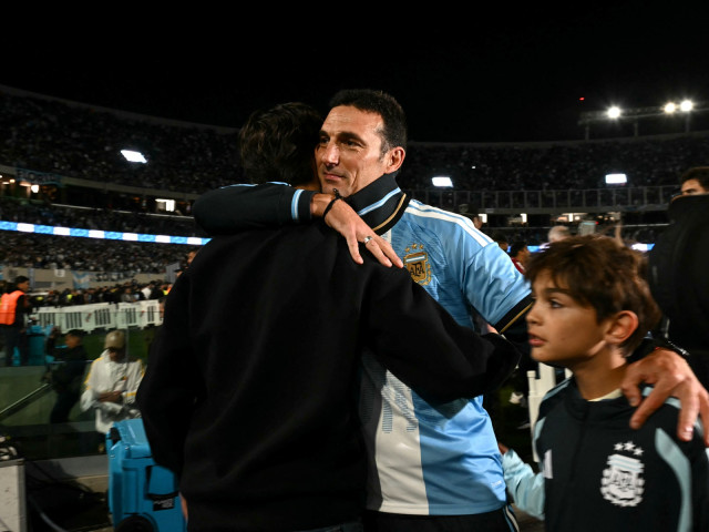 Scaloni și-a decis viitorul, chiar după retragerea lui Leo Messi ...