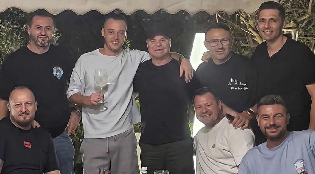 Decizia FRF, după imaginea de la Ibiza cu oficialii României U21 alături de Nicu Gheară, care a iscat controverse