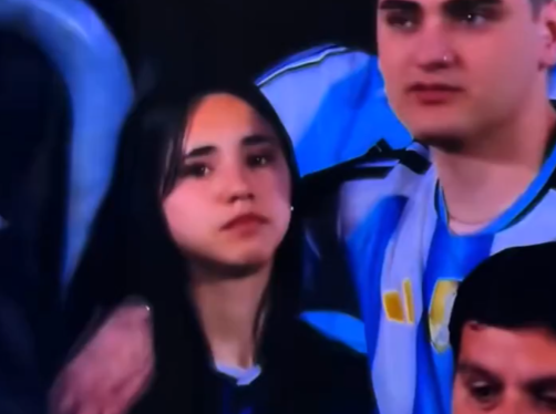 20 de milioane de vizualizări: a văzut că e filmată la retragerea lui Messi și ce a urmat face înconjurul lumii