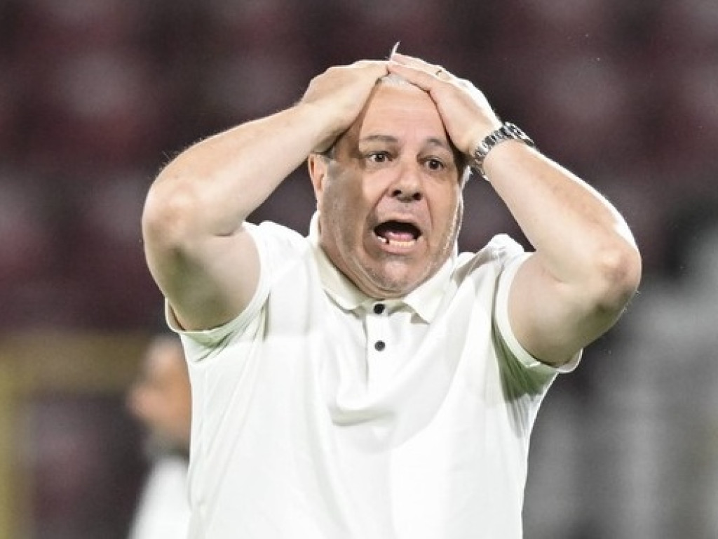 Măsuri de criză la CFR! Marius Șumudică n-a dormit la hotel, înaintea derby-ului cu U Cluj: "Stăm fiecare acasă"