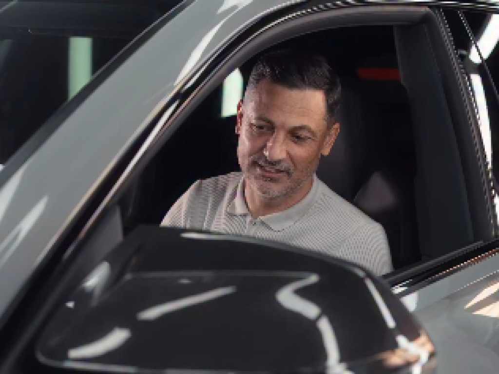 Mirel Rădoi a făcut-o din nou! Și-a modificat noul "monstru" pe patru roți