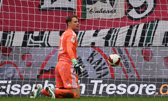 Fussball 1. Bundesliga/ FC Augsburg - FC Bayern Muenchen 2-2