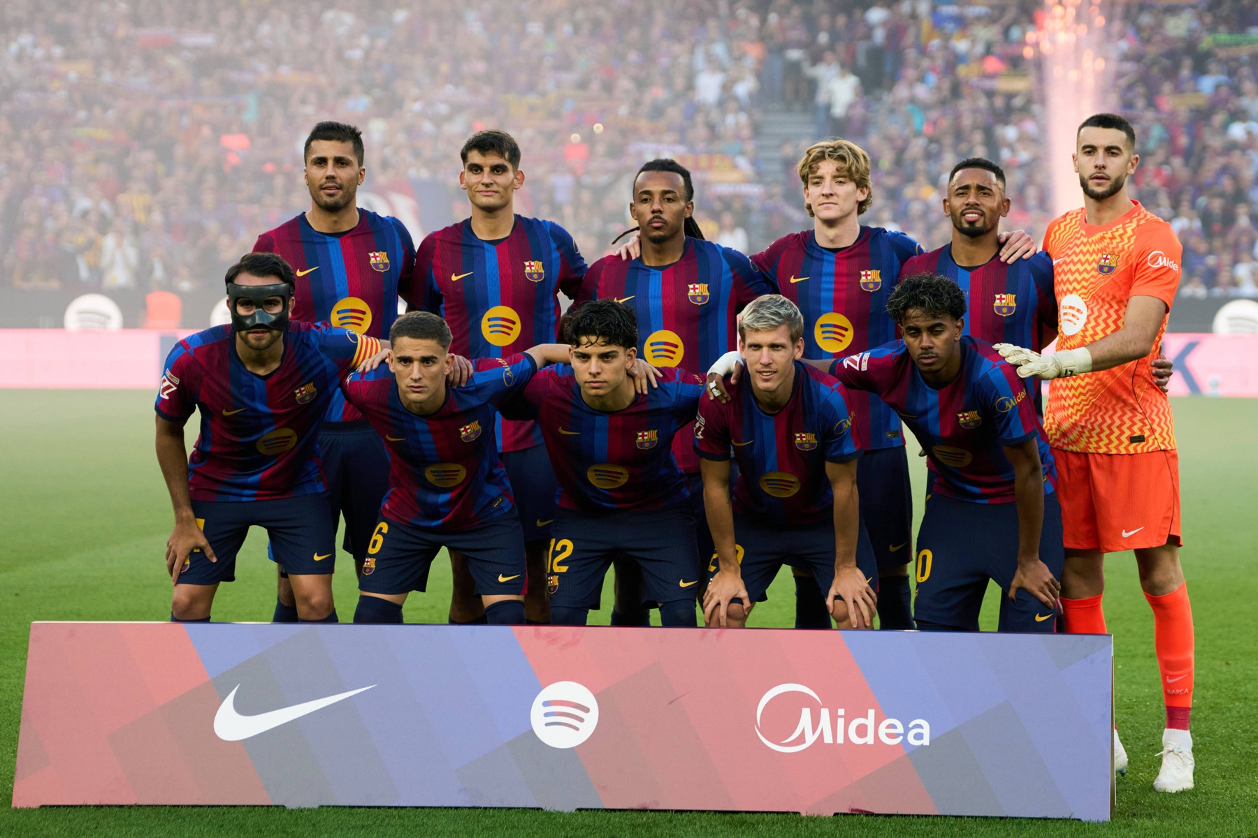 Triplă lovitură pentru Barcelona, cu două zile înainte de meciul cu PSG!