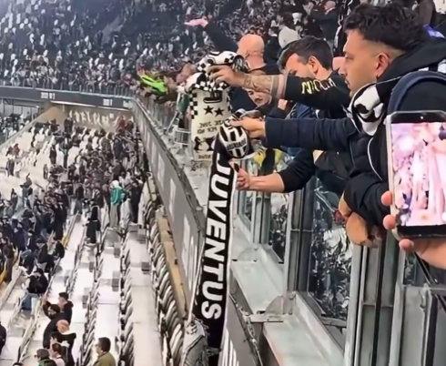 "Absolut inacceptabil". Fanii lui Juventus n-au mai rezistat și au dat foc la fulare, după 0-3 cu Lazio