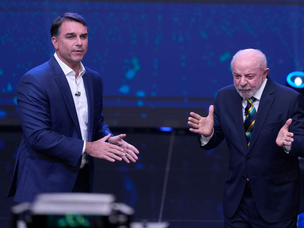 Flavio Bolsonaro, acuzat că i-a furat insula lui Richarlison! "Am investit 1,7 milioane de euro şi nu am recuperat nimic!"