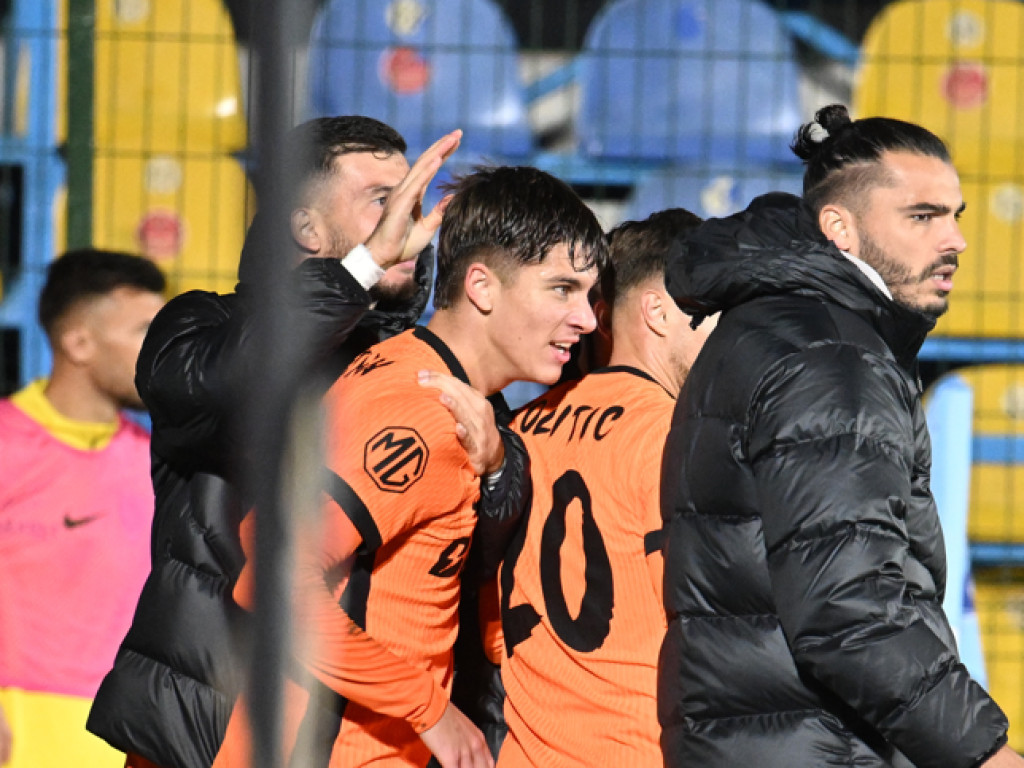 Încă unul! Primii doi căpitani de la FCSB sunt incerți pentru meciul cu Rapid: ”Are un deget violet”