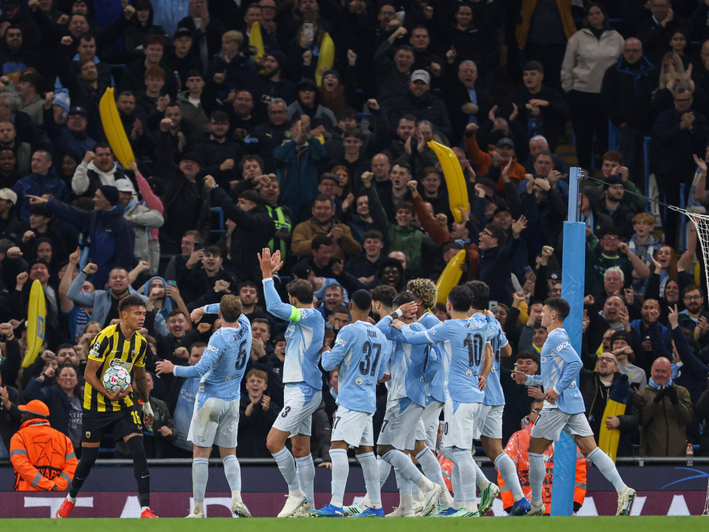 Manchester City - Brighton, 21:30, DGS 4. Liverpool - Chelsea, 22:00, DGS2. Arsenal eliminată de o echipă de liga a patra