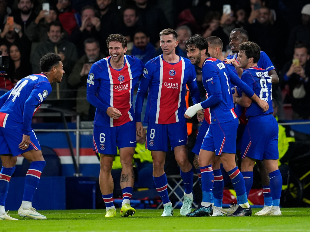 PSG - Barcelona 4-2. Show total pe Parc des Princes: Luis Enrique l-a învins pe Hansi Flick