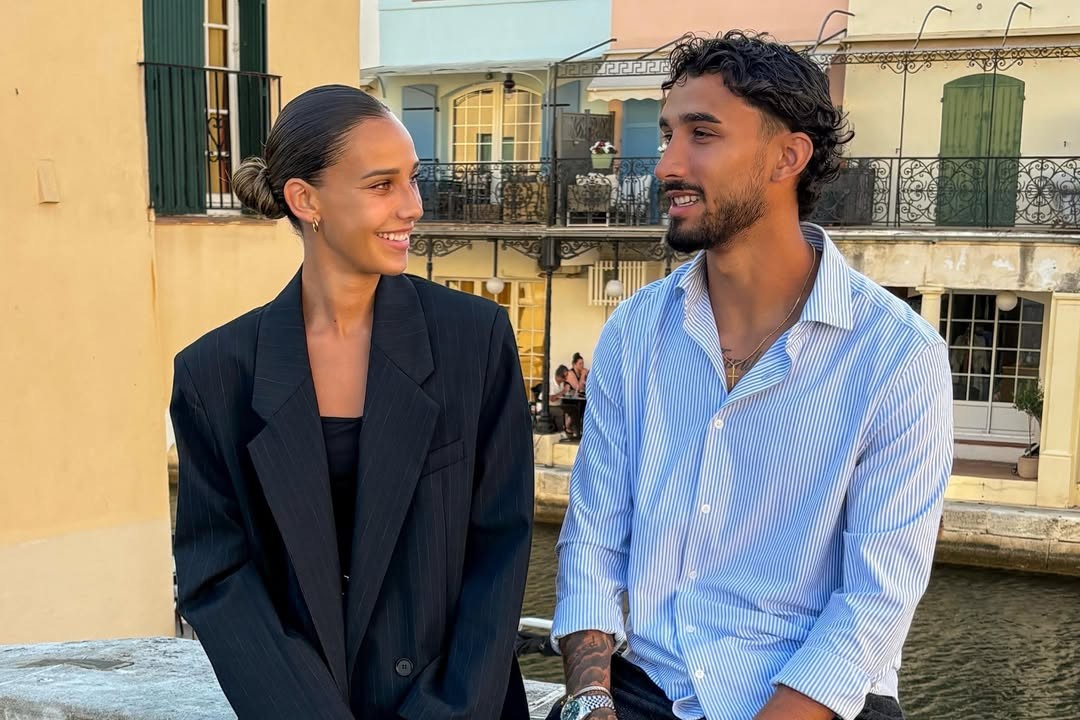 Sora lui Simon Elisor face de toate! Fotbalistă la Marseille, fotomodel și analist
