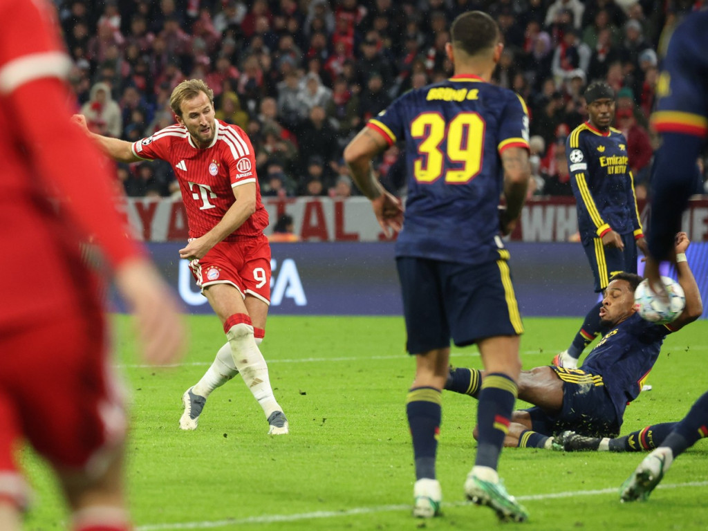 Bayern - Arsenal 2-2. Spectacol la Munchen! Cele două echipe au condus pe rând, dar la final au dat-o ”la pace”
