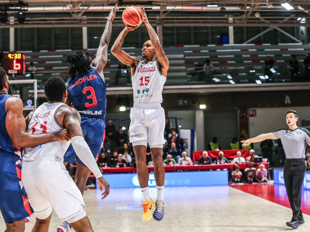 CSM CSU Oradea a obținut a doua victorie în FIBA Europe Cup. U-BT Cluj, învinsă de London Lions în EuroCup