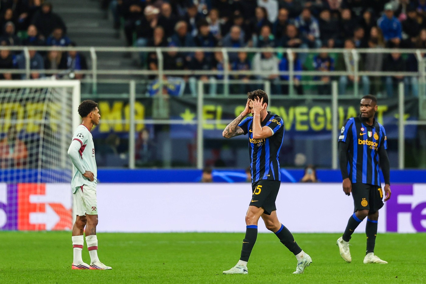 Fără ocolișuri: cum l-a numit Cristi Chivu pe Alessandro Bastoni, după ce italianul a luat două galbene în două minute