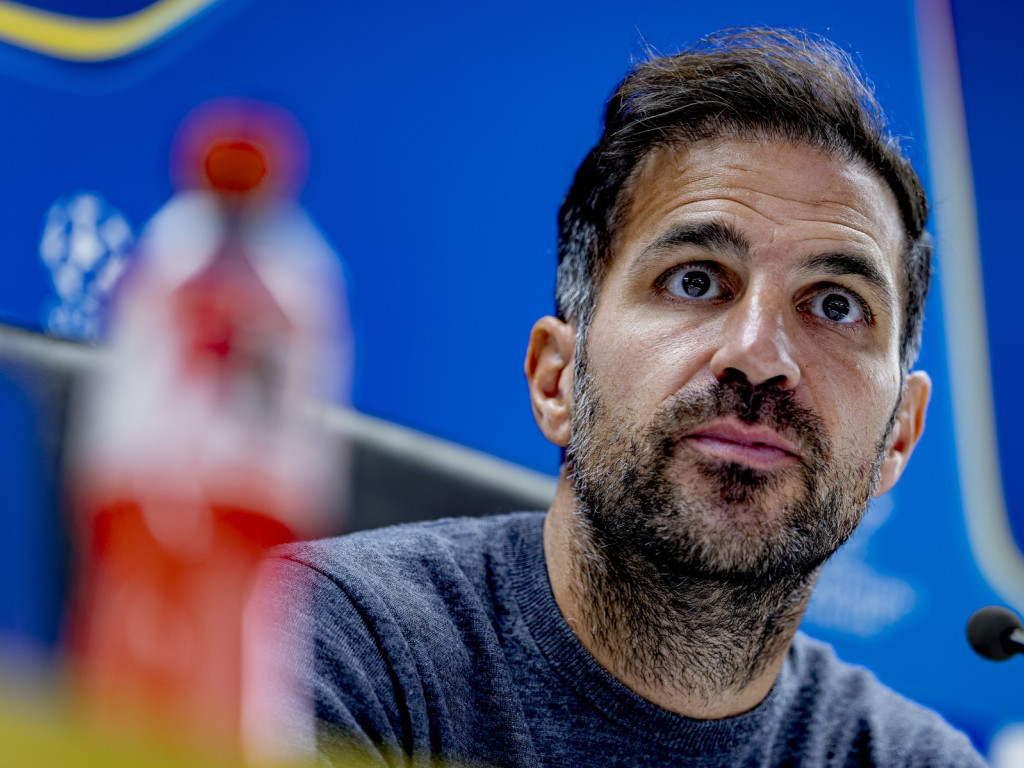 Cesc Fabregas s-a enervat, după marea victorie cu Manchester United: ”De ce? Spune-mi, de ce?”