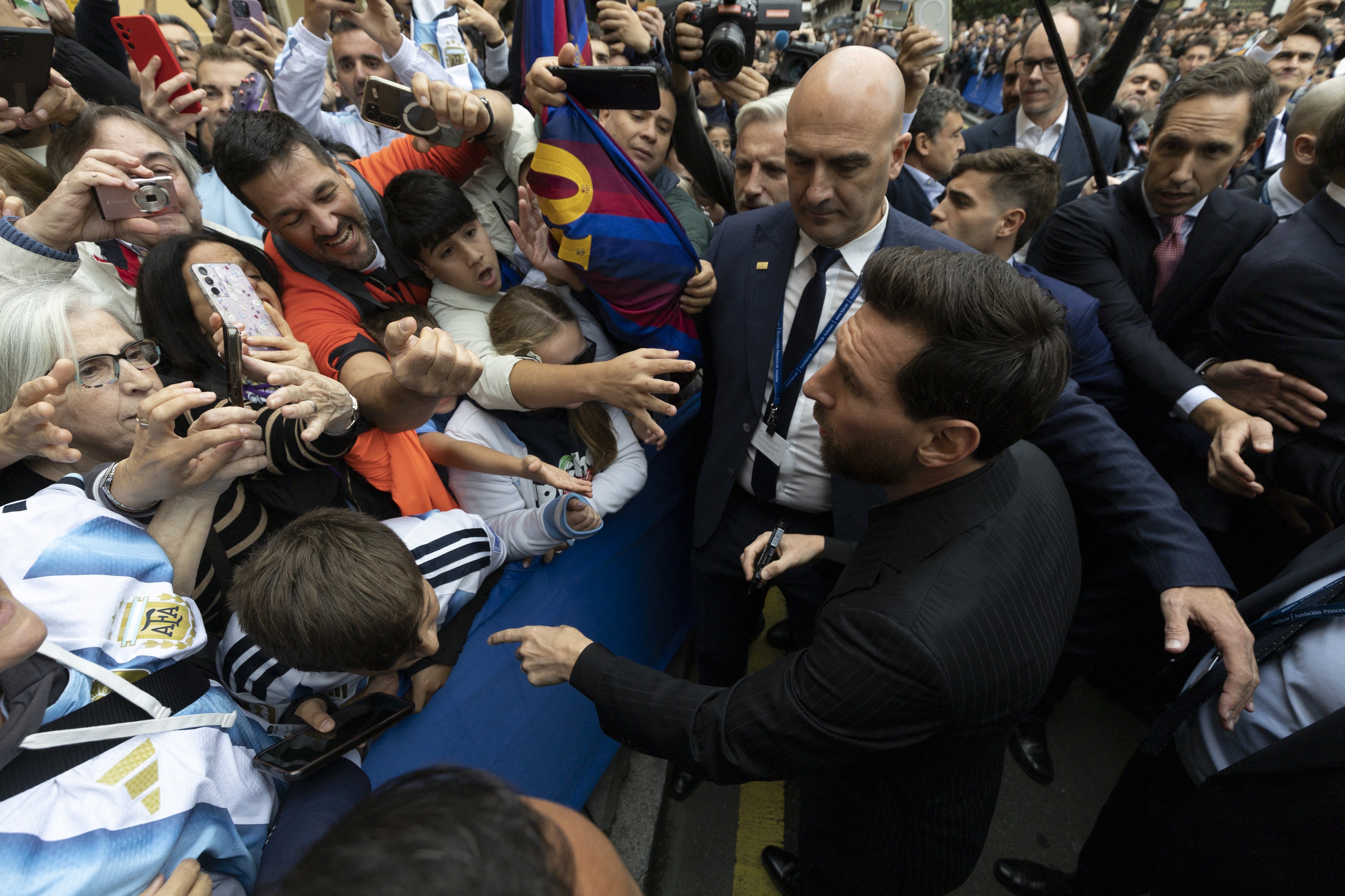 Lionel Messi a ajuns în Asturia și a vorbit despre Barcelona