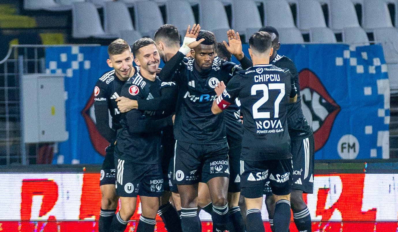 Imagine Stire Corvinul - ”U” Cluj 0-3. Jovo Lukic, hat-trick de senzație în disputa de la Petroșani! ”Studenții” rămân pe loc de play-off | 2review.ro
