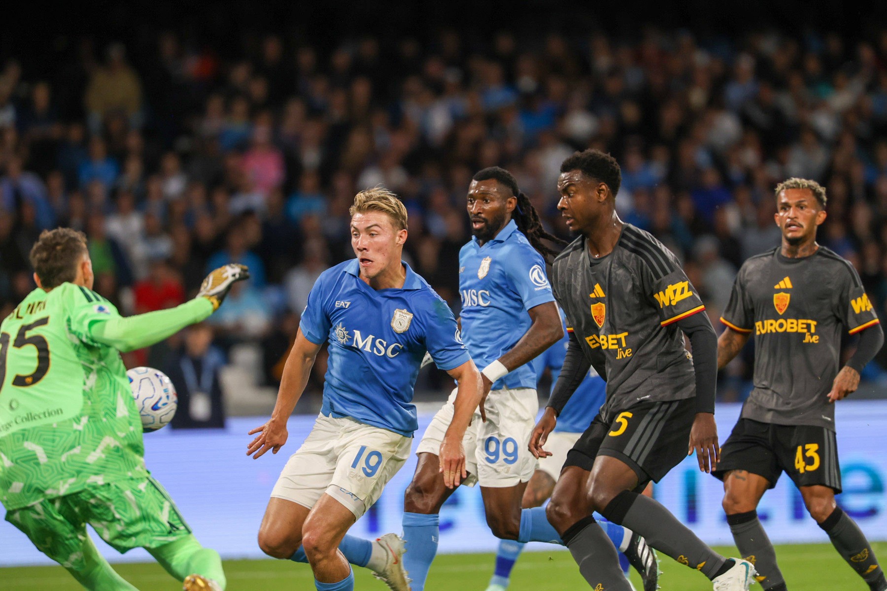 Imagine Stire Napoli - AS Roma 2-1, ACUM pe Digi Sport 2. Derby în Italia! Programul etapei | 2review.ro