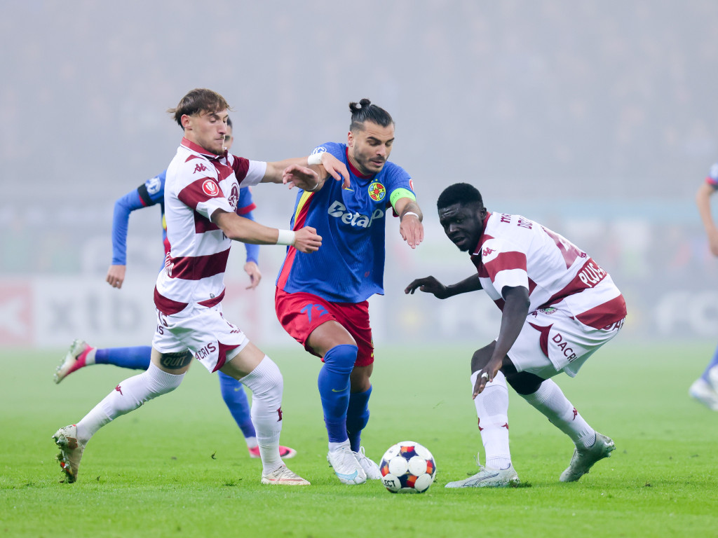 FCSB - Rapid 4-1. 3/3 pentru Reghecampf! Roș-albaștrii au făcut show: Muhar, Boutoutaou și Joao Paulo