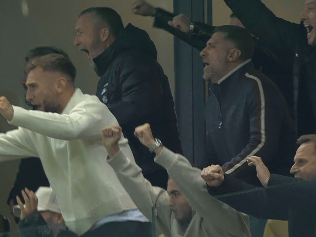 ”Explozie” de bucurie la FCSB, după golul egalizator al lui Karlo Muhar cu Rapid: Denis Drăguș, în prim-plan