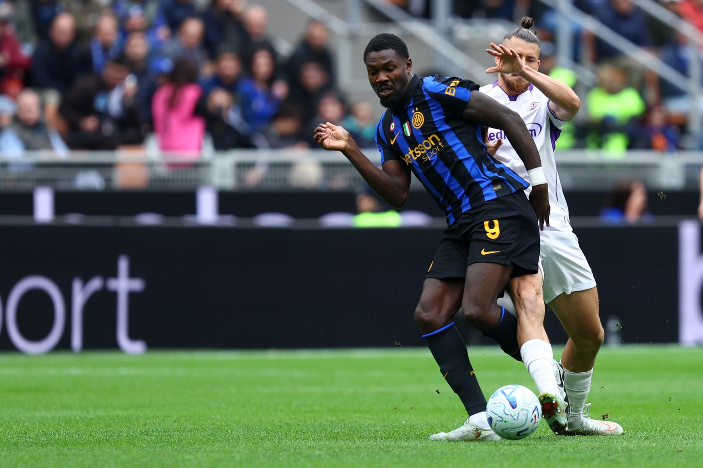 Imagine Stire Inter - Fiorentina 0-1, ACUM, Digi Sport 1. Ce gol a dat Jimenez! Surpriză pe ”Meazza” | 2review.ro