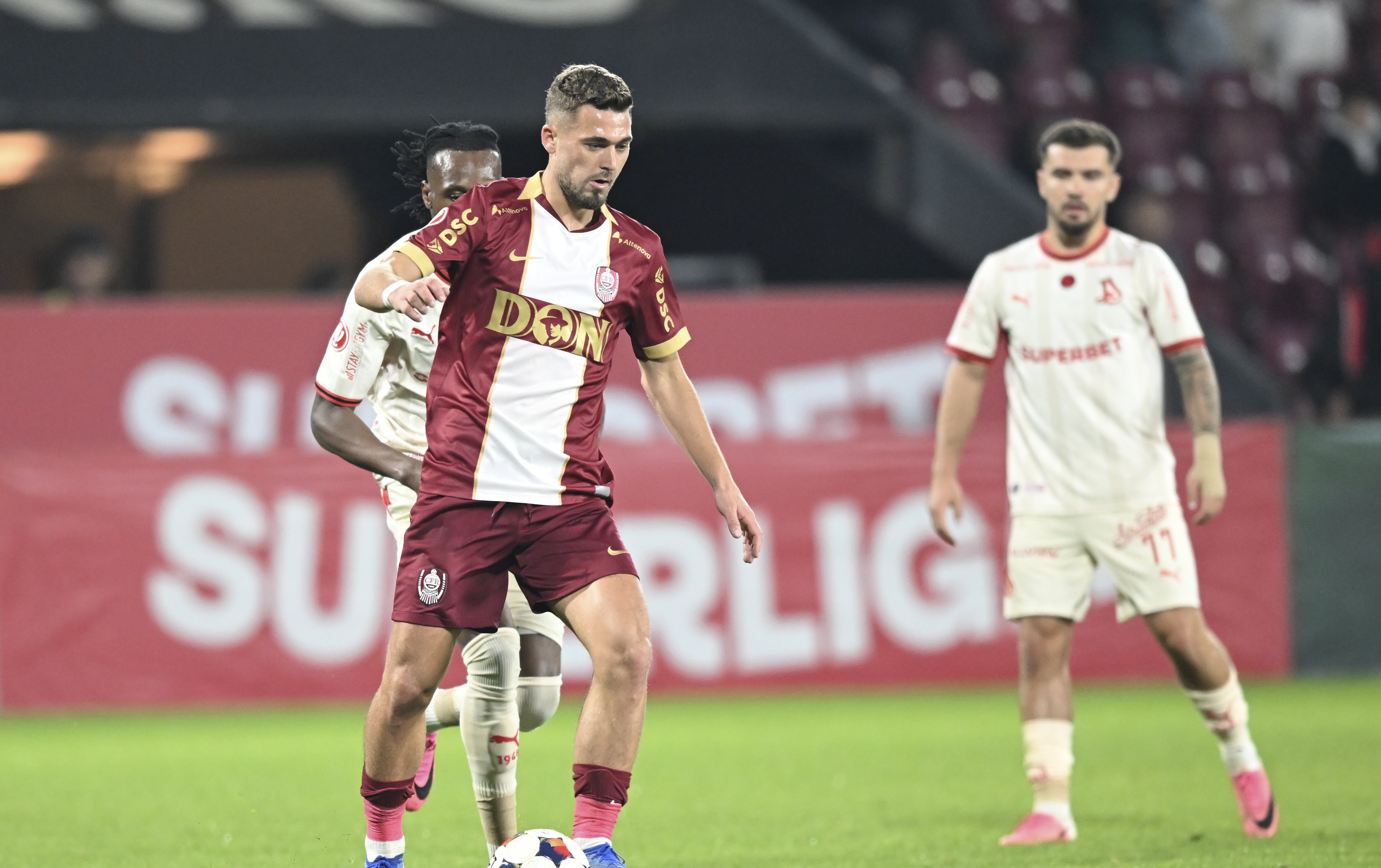 Imagine Stire CFR Cluj - Dinamo 2-0, ACUM, Digi Sport 1 | GOOOOL Ignat | 2review.ro