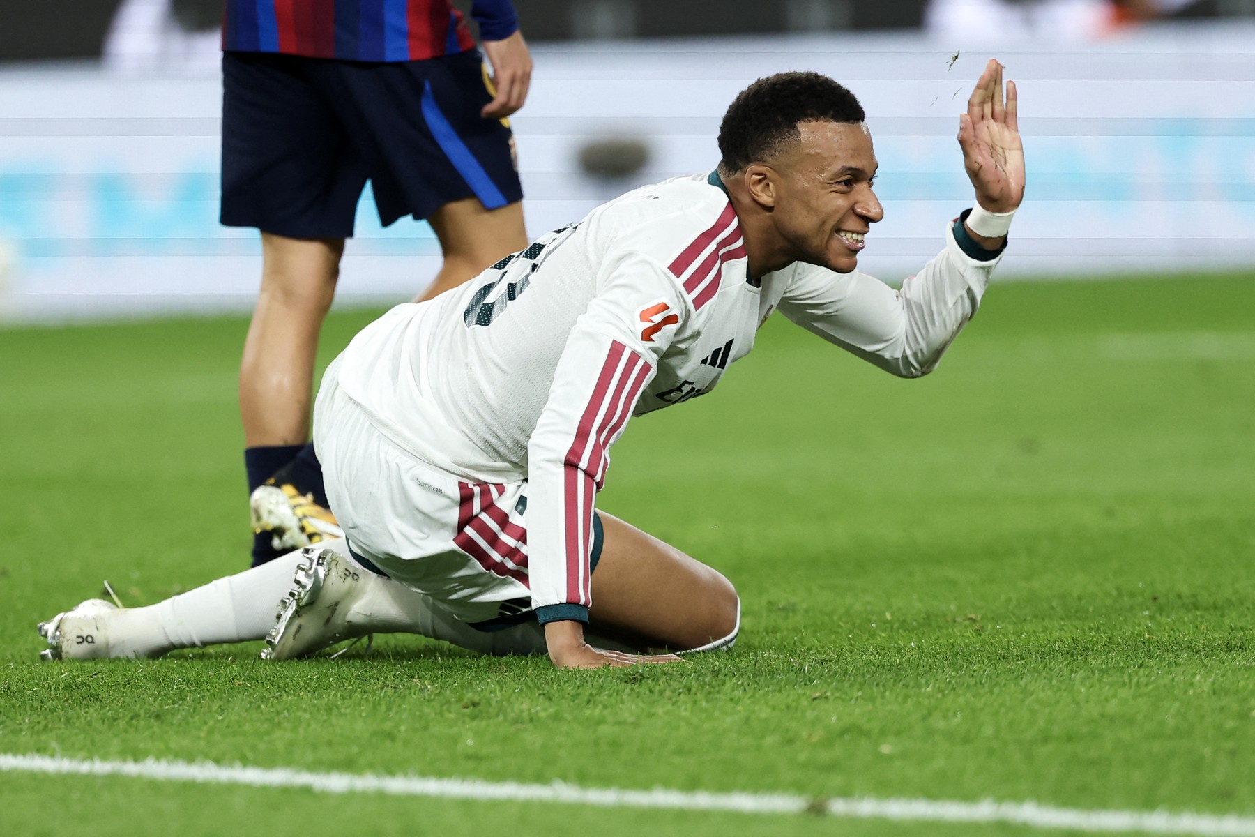 Imagine Stire Barcelona - Real Madrid 0-1, ACUM pe Digi Sport 1. GOOL Mbappe! Ce noroc pentru ”Galactici” | 2review.ro