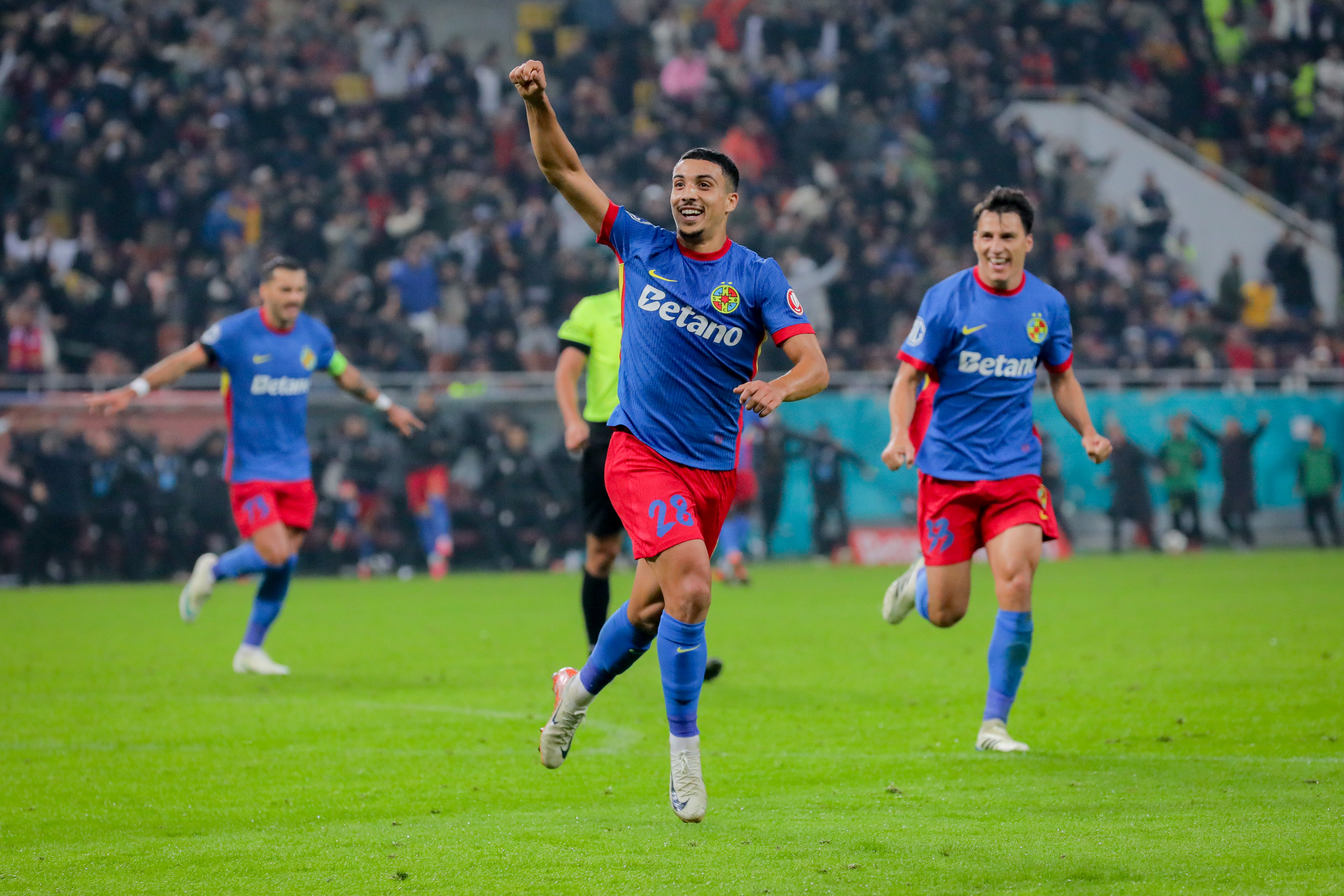 Imagine Stire Nu e Boutoutaou! Cine a fost ”omul-meciului” FCSB - Rapid 4-1: toate notele din derby | 2review.ro