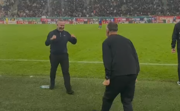 MM Stoica a coborât din tribune, la finalul meciului FCSB - Rapid 4-1! Gesturile făcute de oficial